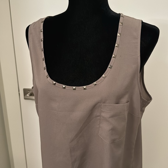 le  chateau tank top, Size large, color 'greyish ' brown - Picture 2 of 7